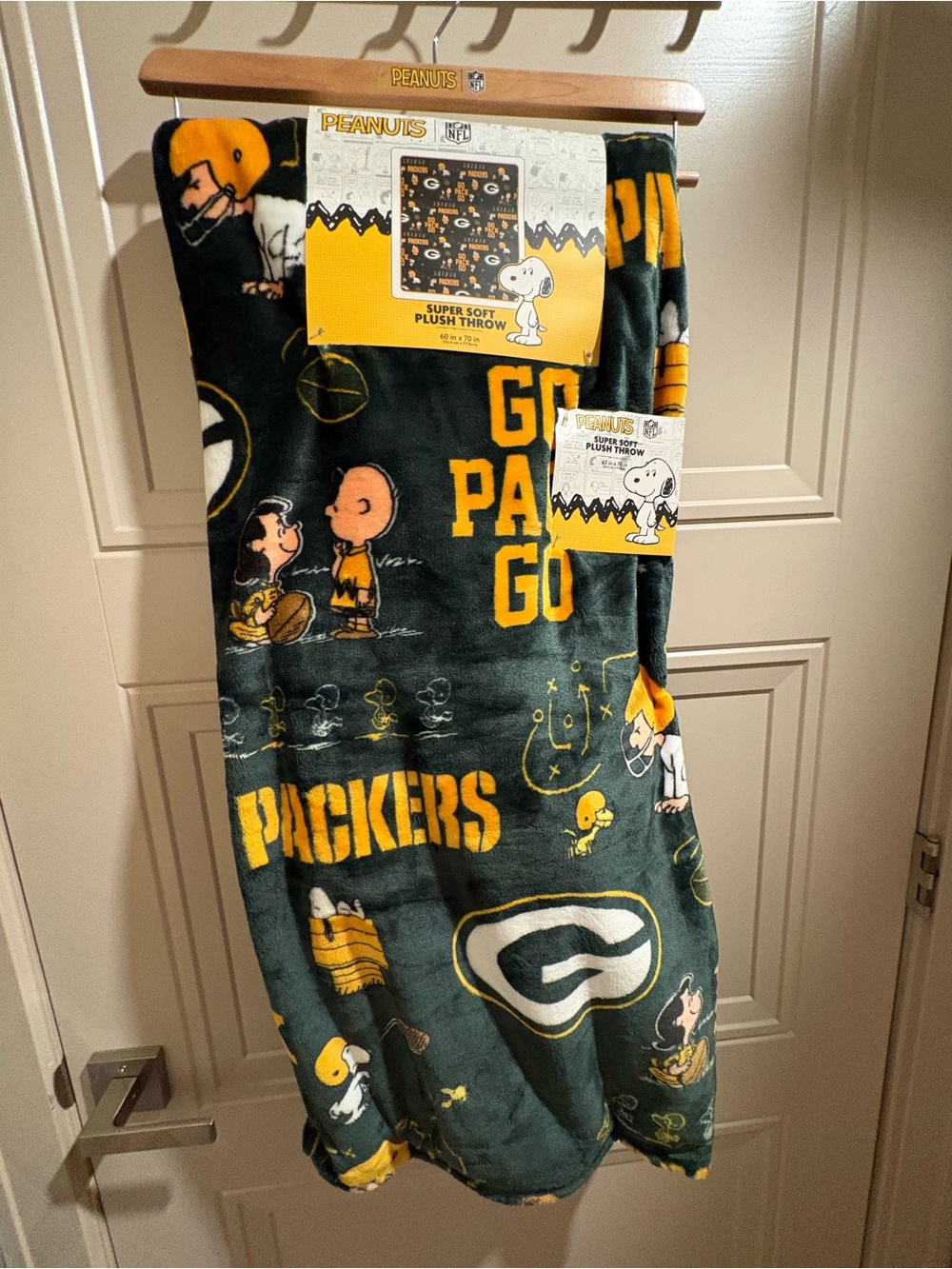 Peanuts Green & Yellow NFL Plush Throw Blanket